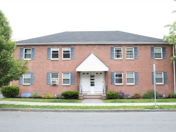29 Aldrich Rd, Unit 1, Watertown, MA 02472