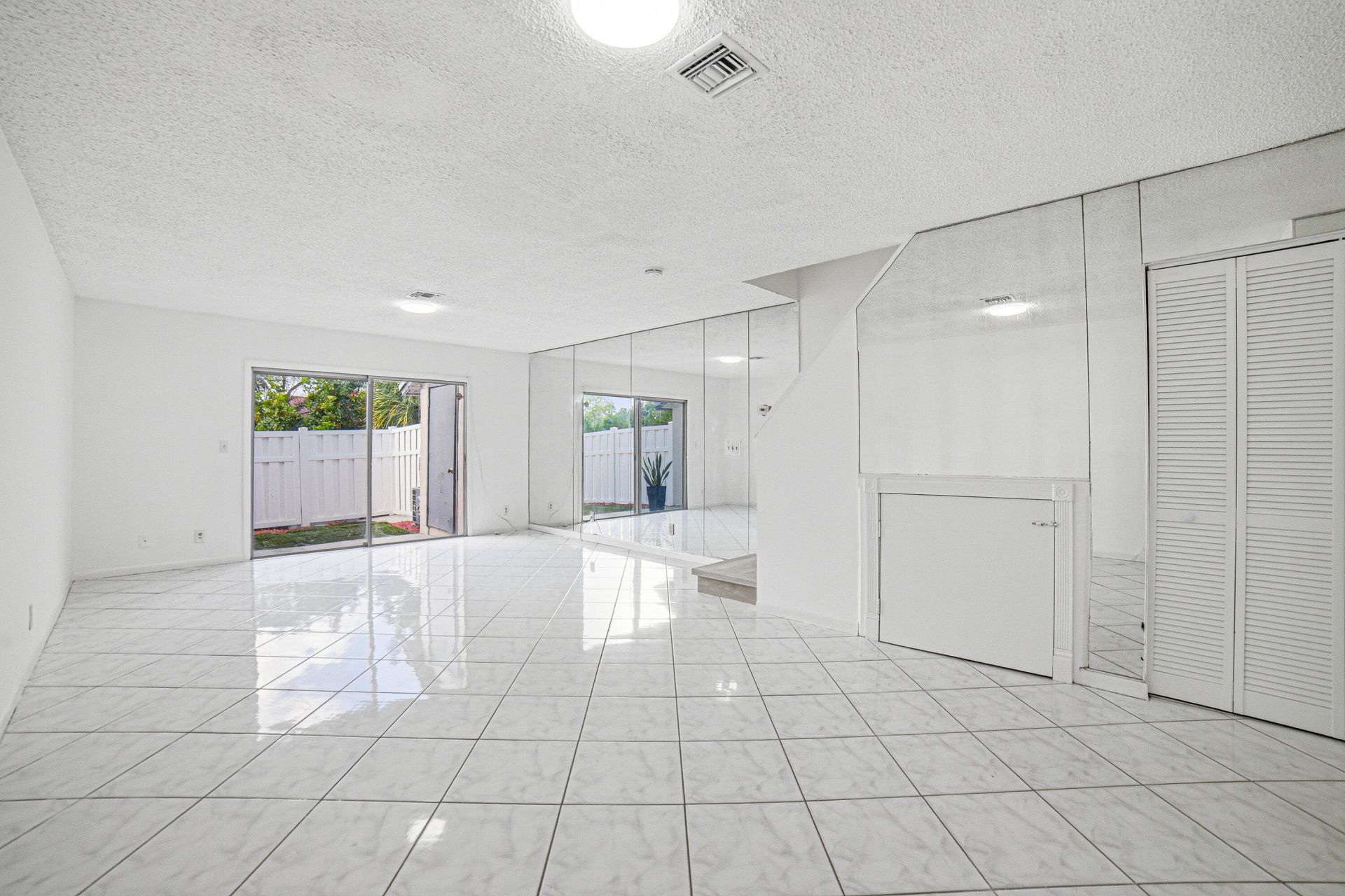 8207 Fairway Road, Unit ., Sunrise, FL 33351 Photo