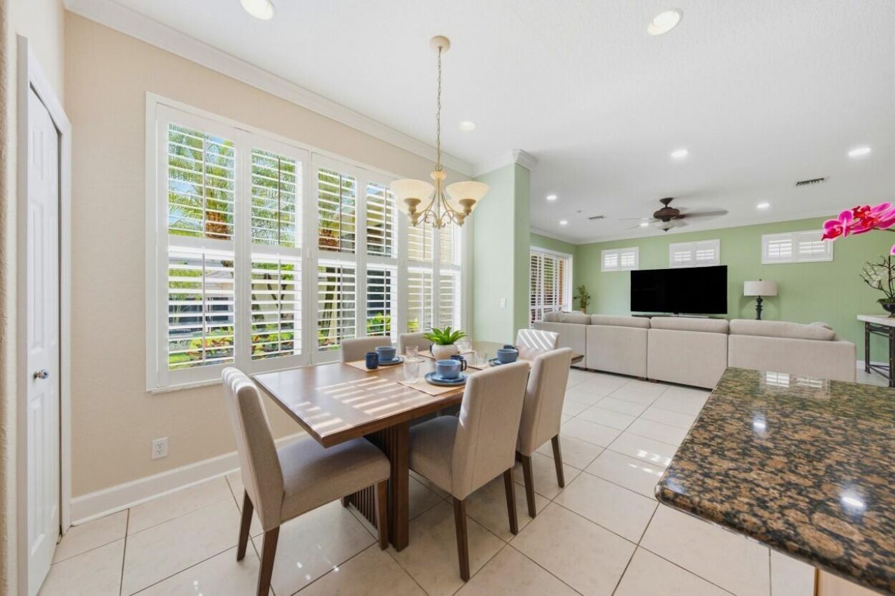 8212 Calterra Drive, Palm Beach Gardens, FL 33418 Photo