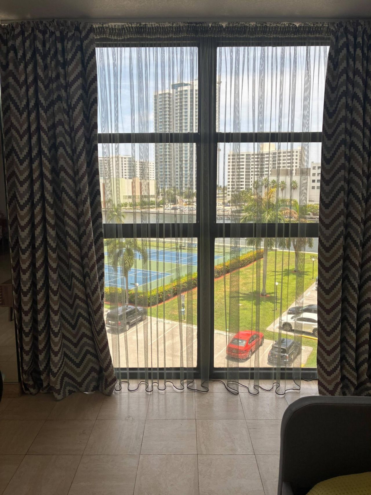 400 Leslie Drive, Unit 502, Hallandale Beach, FL 33009 Photo