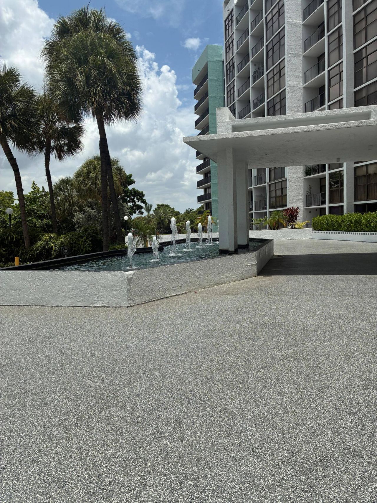 400 Leslie Drive, Unit 502, Hallandale Beach, FL 33009 Photo