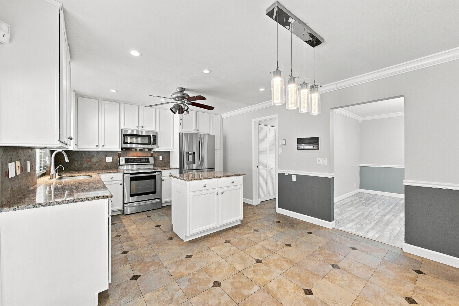 5831 NW 56th Place, Tamarac, FL 33319 Photo
