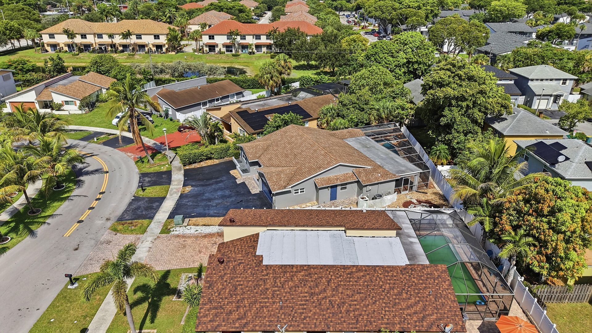 5831 NW 56th Place, Tamarac, FL 33319 Photo