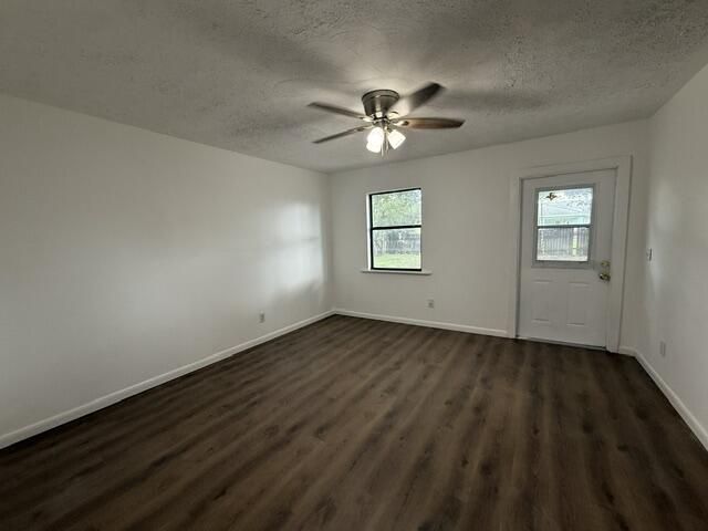 2008 SW Hampshire Lane, Port Saint Lucie, FL 34953 Photo