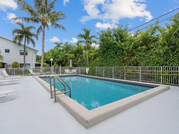 2116 NE 44TH Street, Lighthouse Point, FL 33064