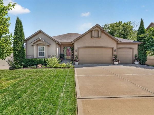 10115 N Miller Lane, Kansas City, KS 66109