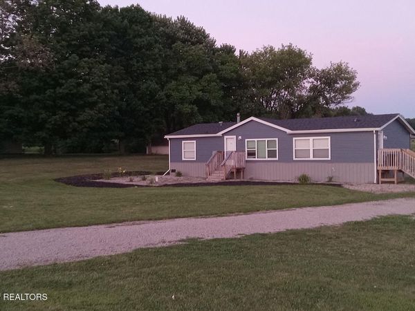 2331 S Michigan Road, Eaton Rapids, MI 48827