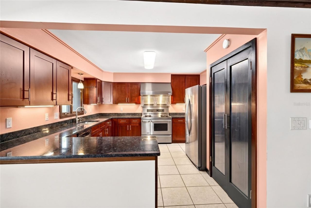10848 N Dragonis Drive , Dunnellon, FL 34433 Photo