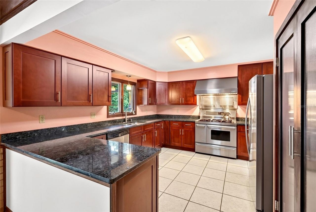 10848 N Dragonis Drive , Dunnellon, FL 34433 Photo