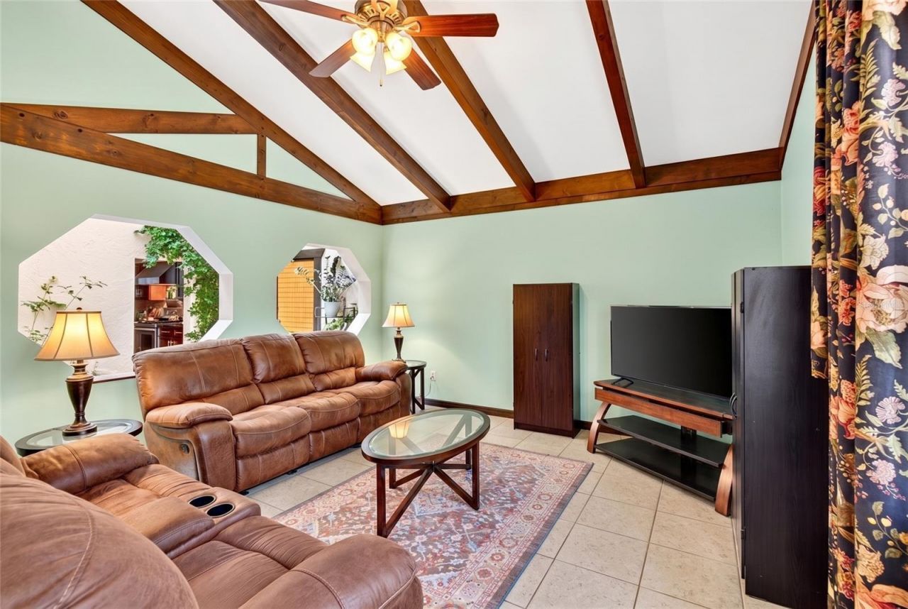 10848 N Dragonis Drive , Dunnellon, FL 34433 Photo