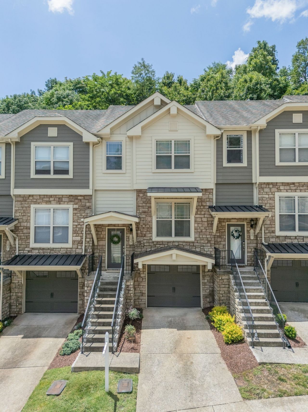 1059 Woodbury Falls Dr, Nashville, TN 37221 Main Photo