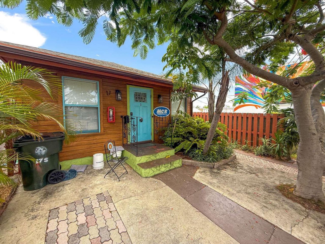 17 S L Street, Lake Worth Beach, FL 33460 Photo