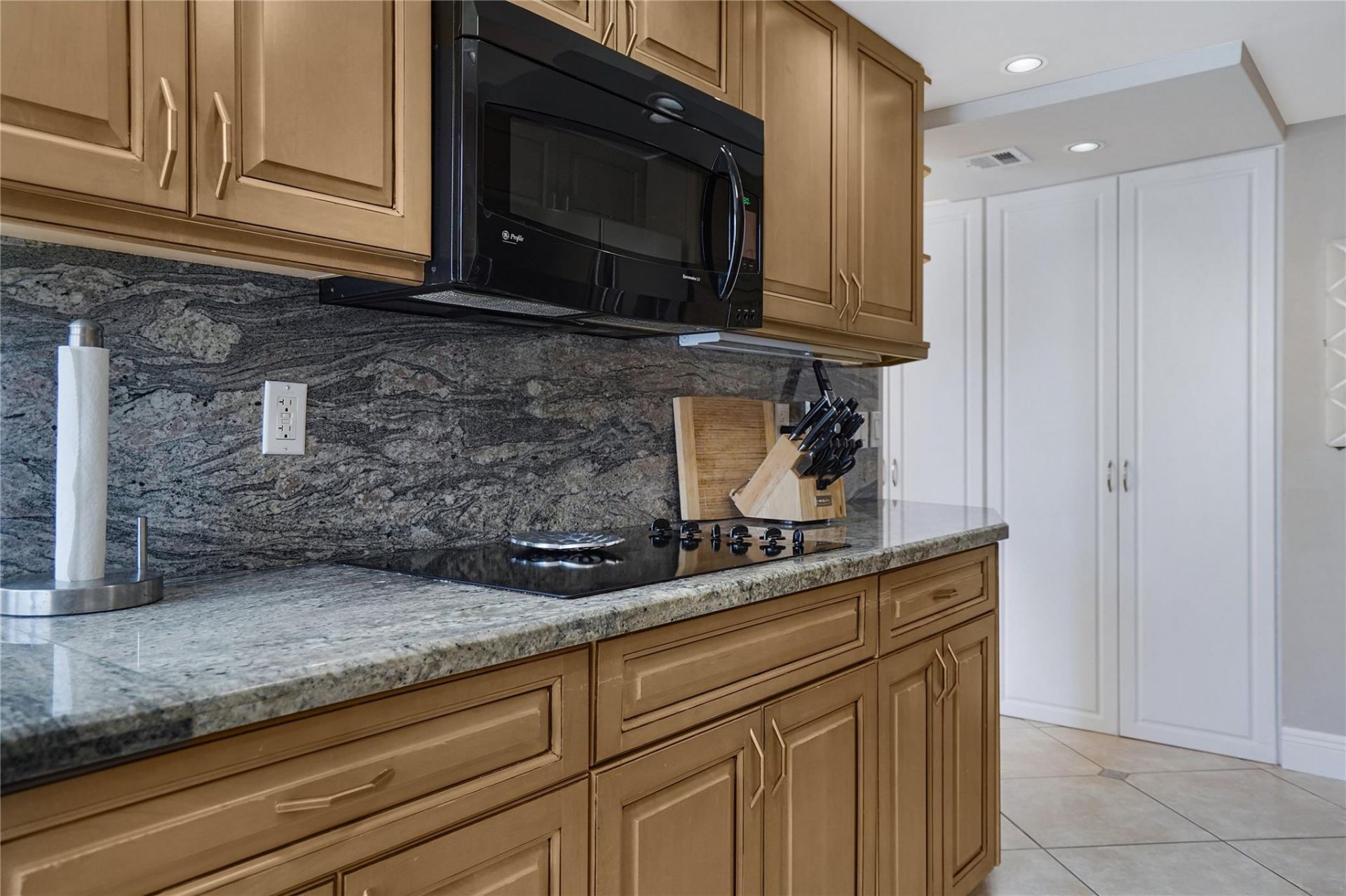 4280 Galt Ocean Drive, Unit 11J, Fort Lauderdale, FL 33308 Photo