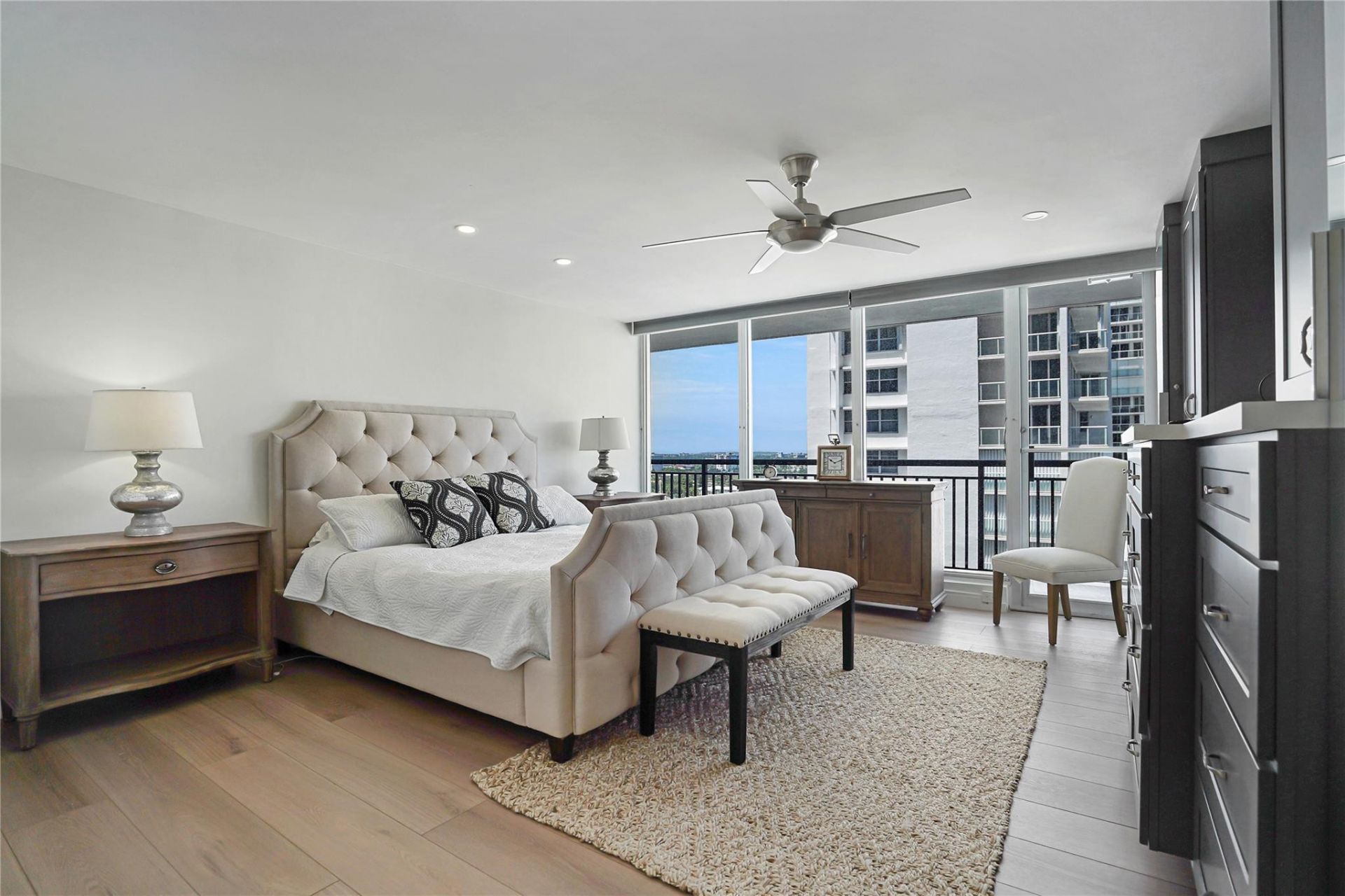 4280 Galt Ocean Drive, Unit 11J, Fort Lauderdale, FL 33308 Photo