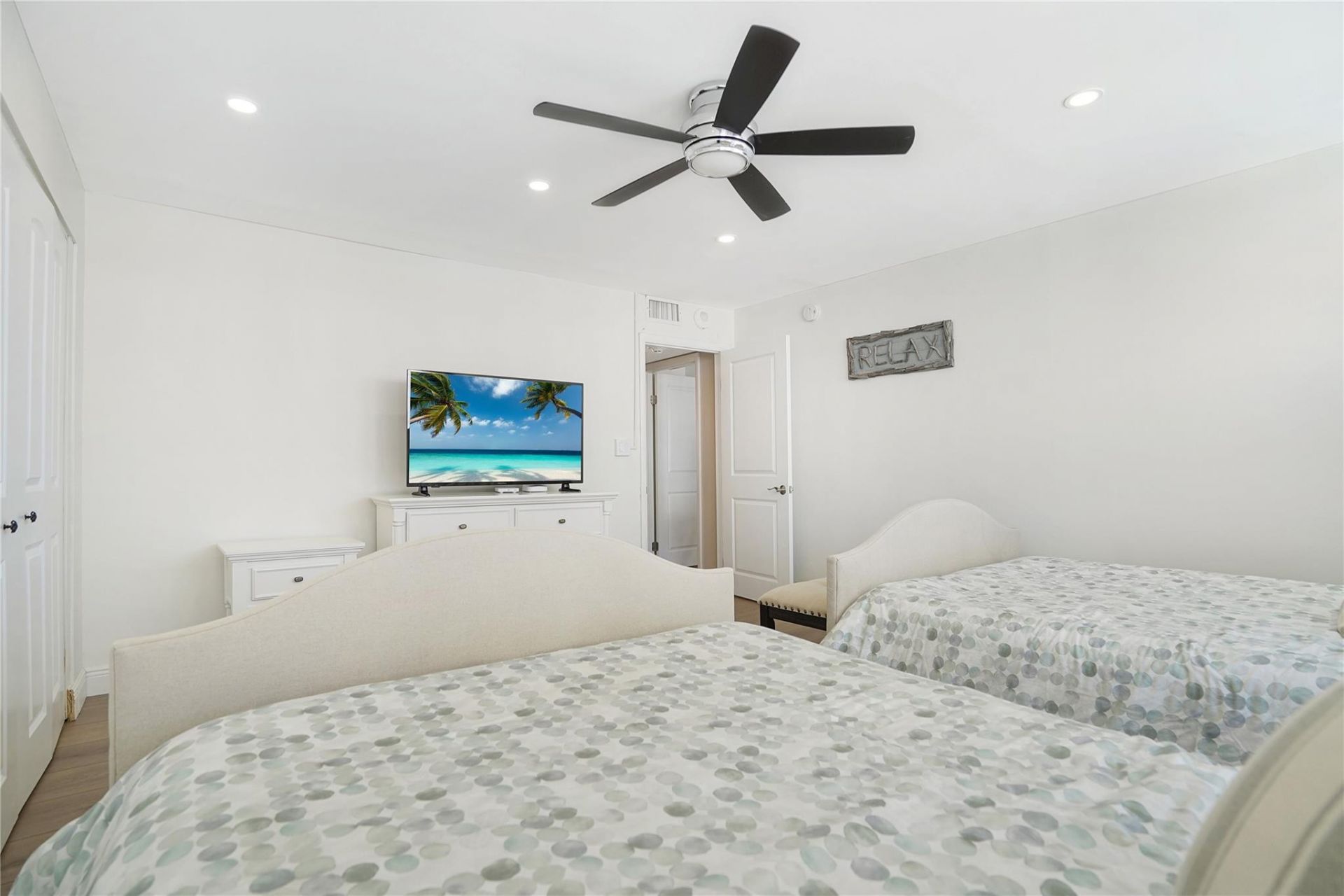 4280 Galt Ocean Drive, Unit 11J, Fort Lauderdale, FL 33308 Photo