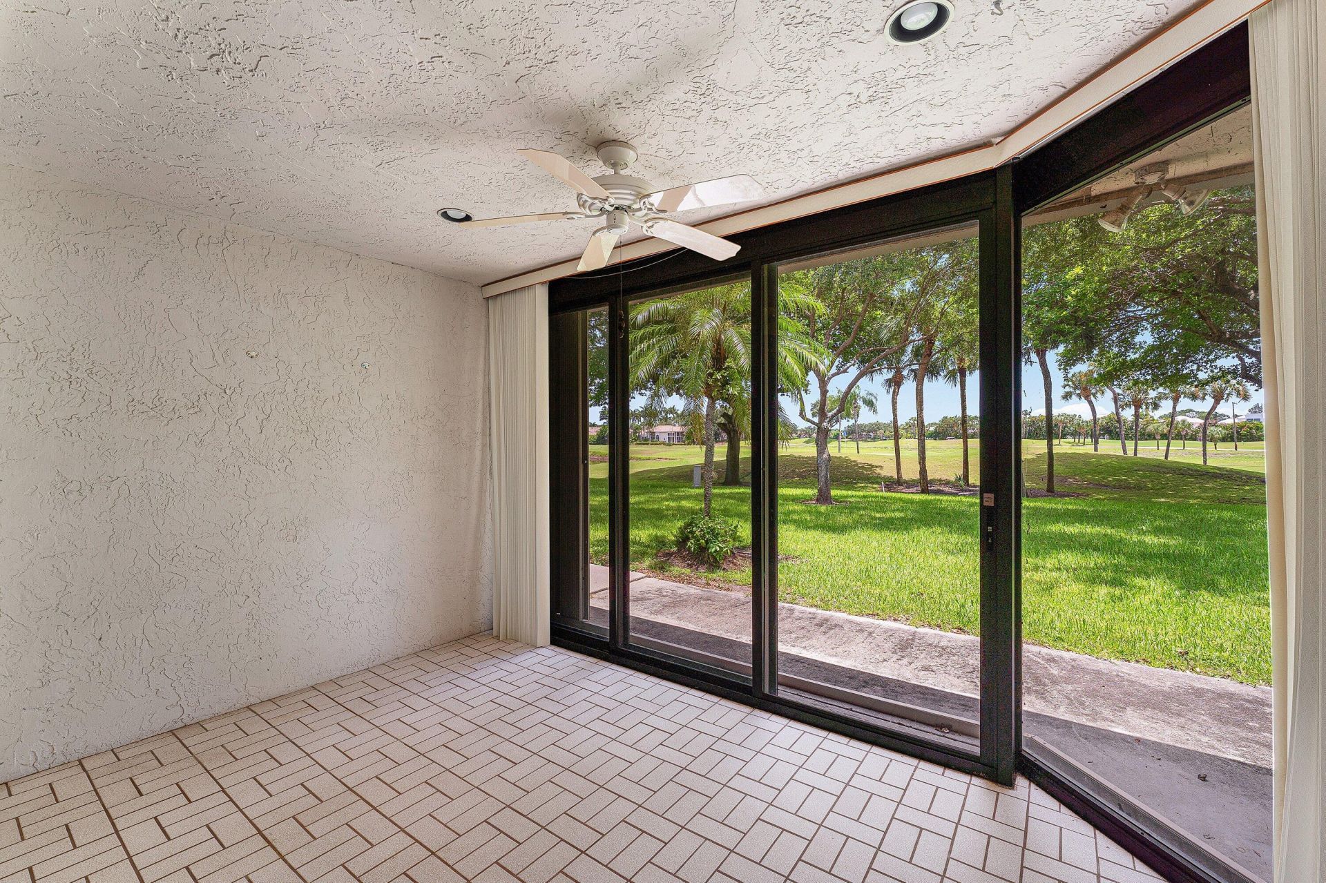 5272 Fairway Woods Drive, Unit 4112, Delray Beach, FL 33484 Photo