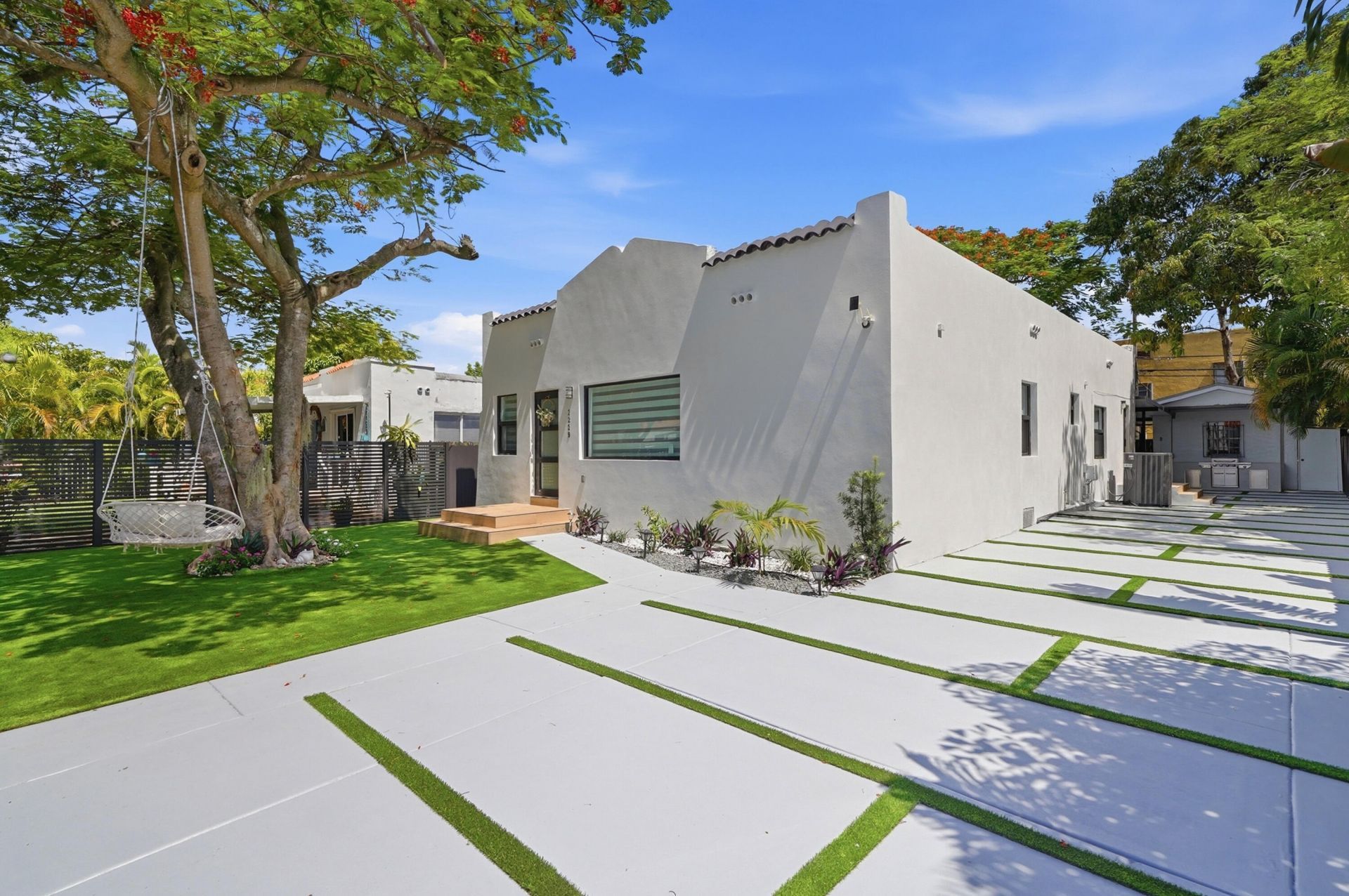 2239 SW 10th Street, Miami, FL 33135 Photo