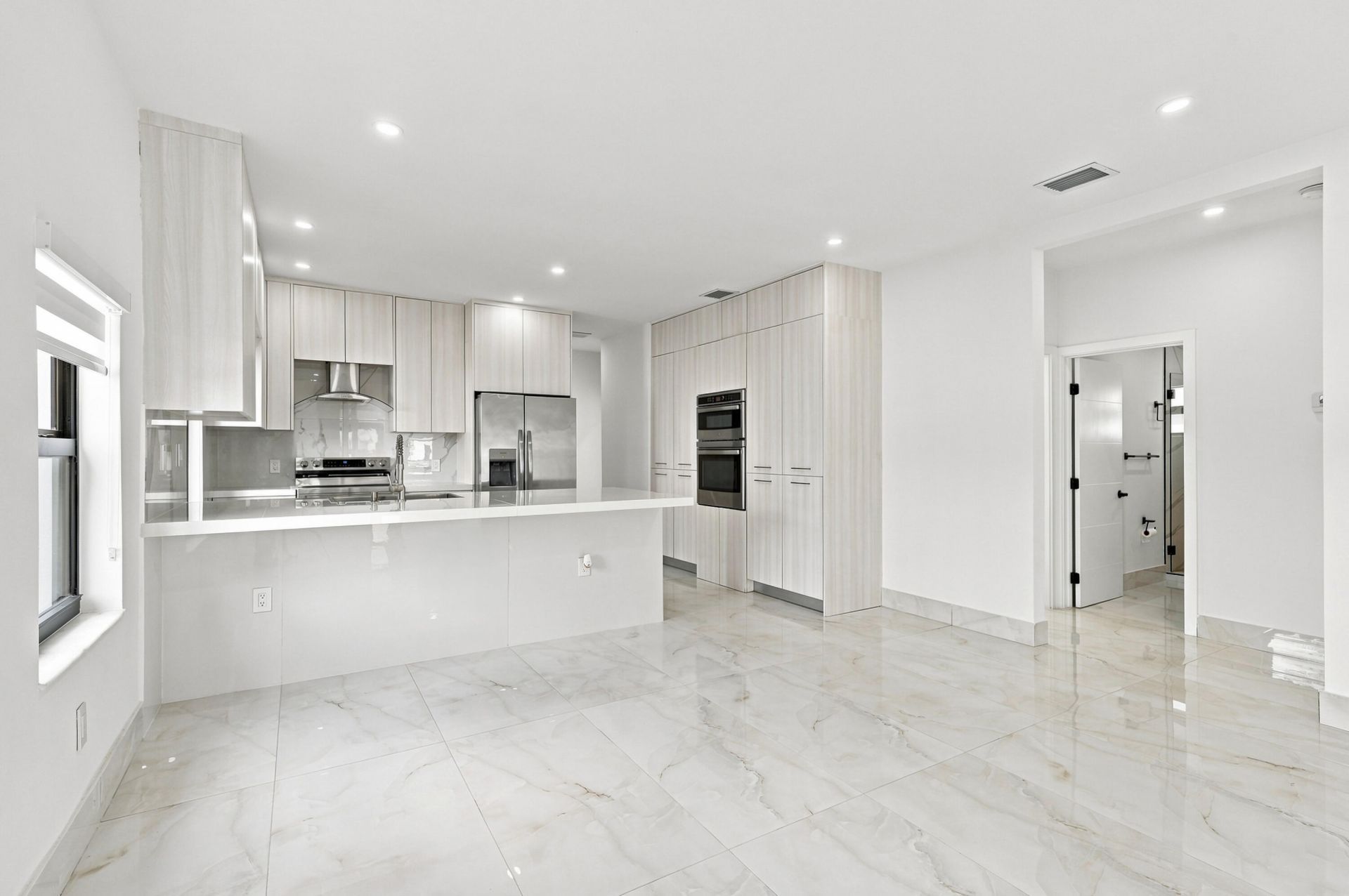 2239 SW 10th Street, Miami, FL 33135 Photo