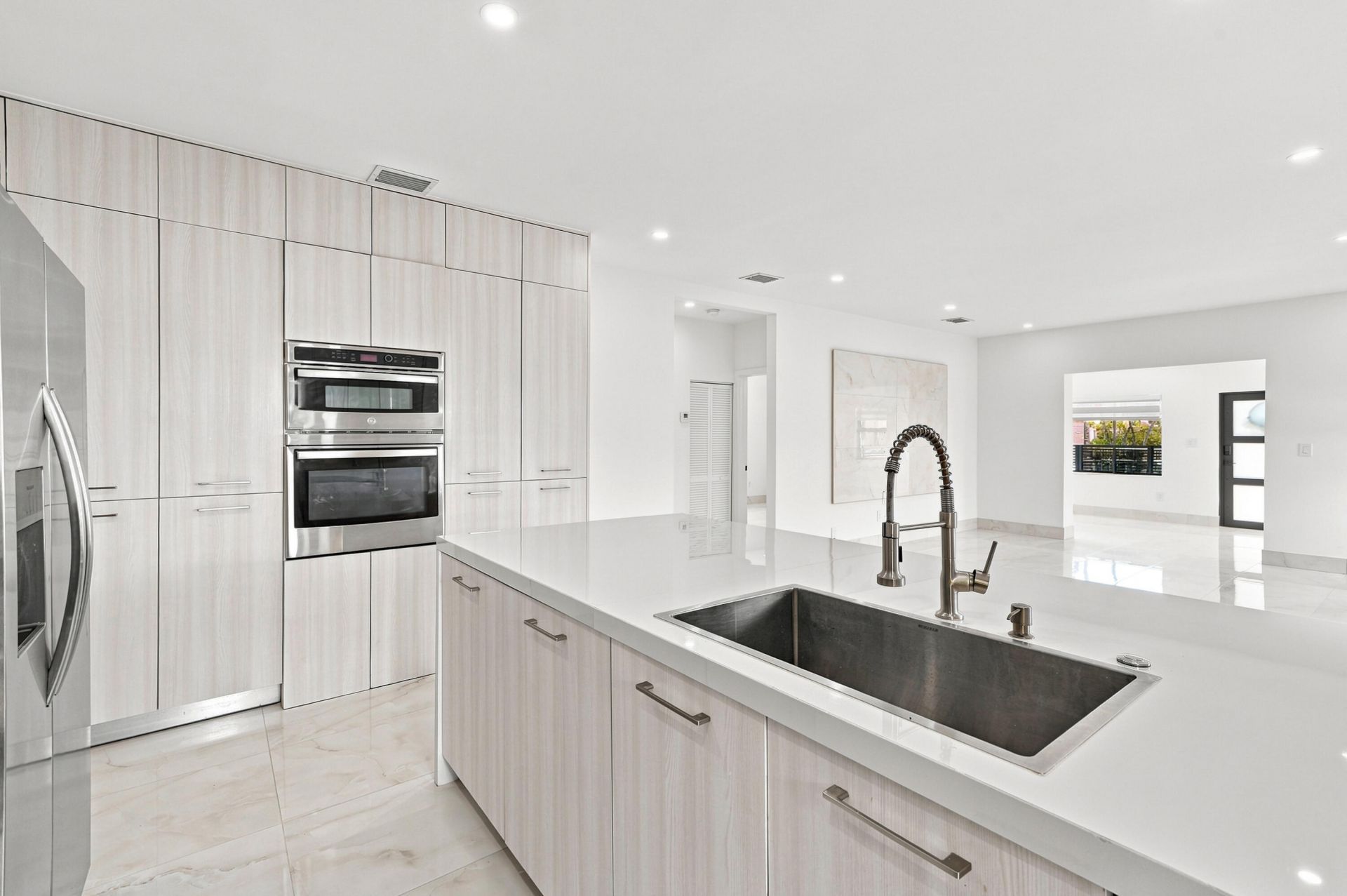 2239 SW 10th Street, Miami, FL 33135 Photo