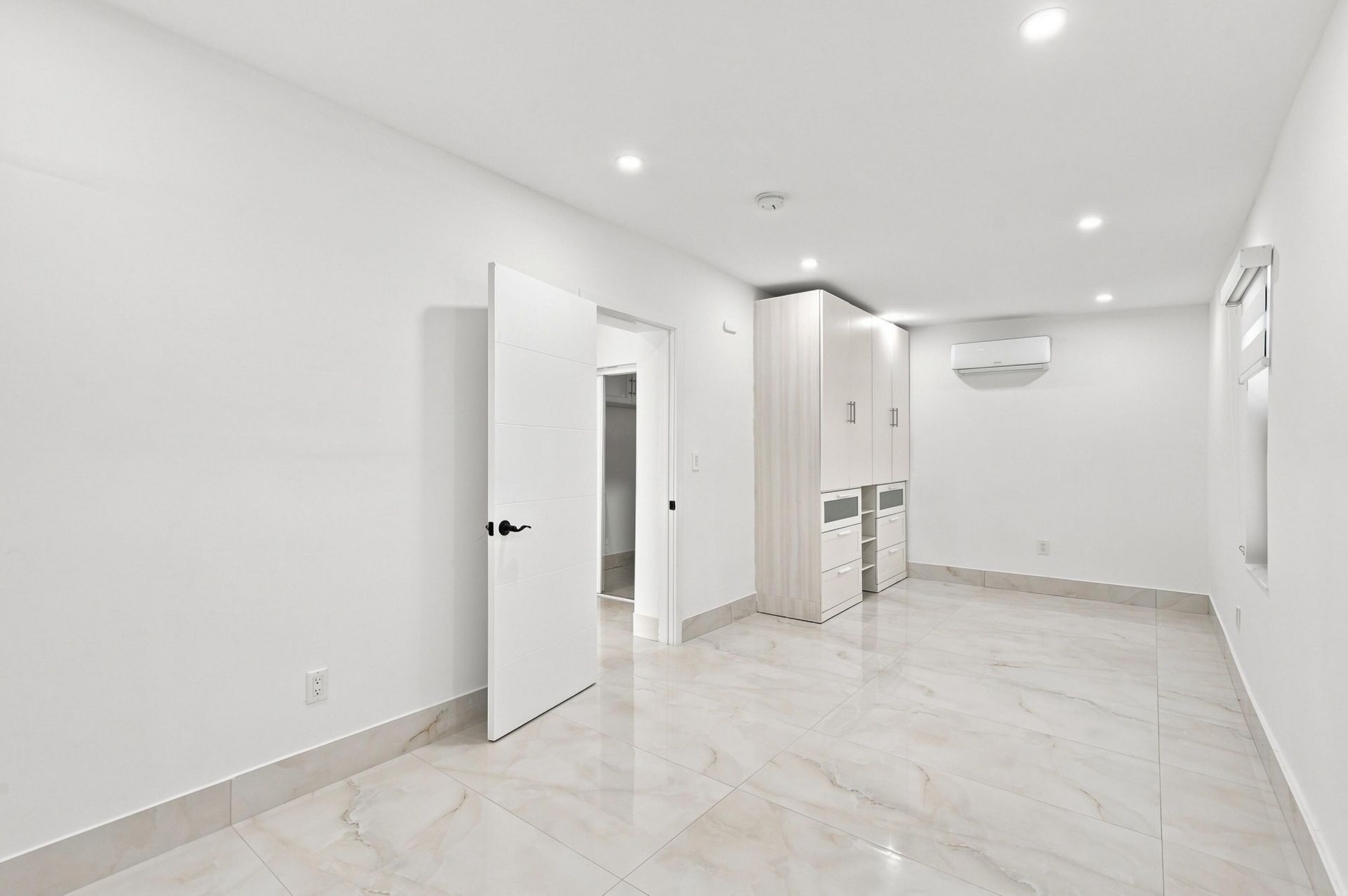 2239 SW 10th Street, Miami, FL 33135 Photo