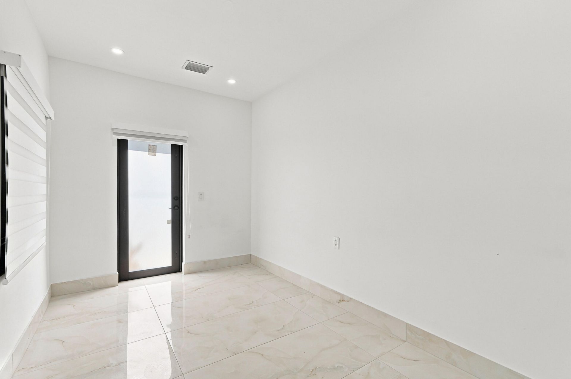 2239 SW 10th Street, Miami, FL 33135 Photo