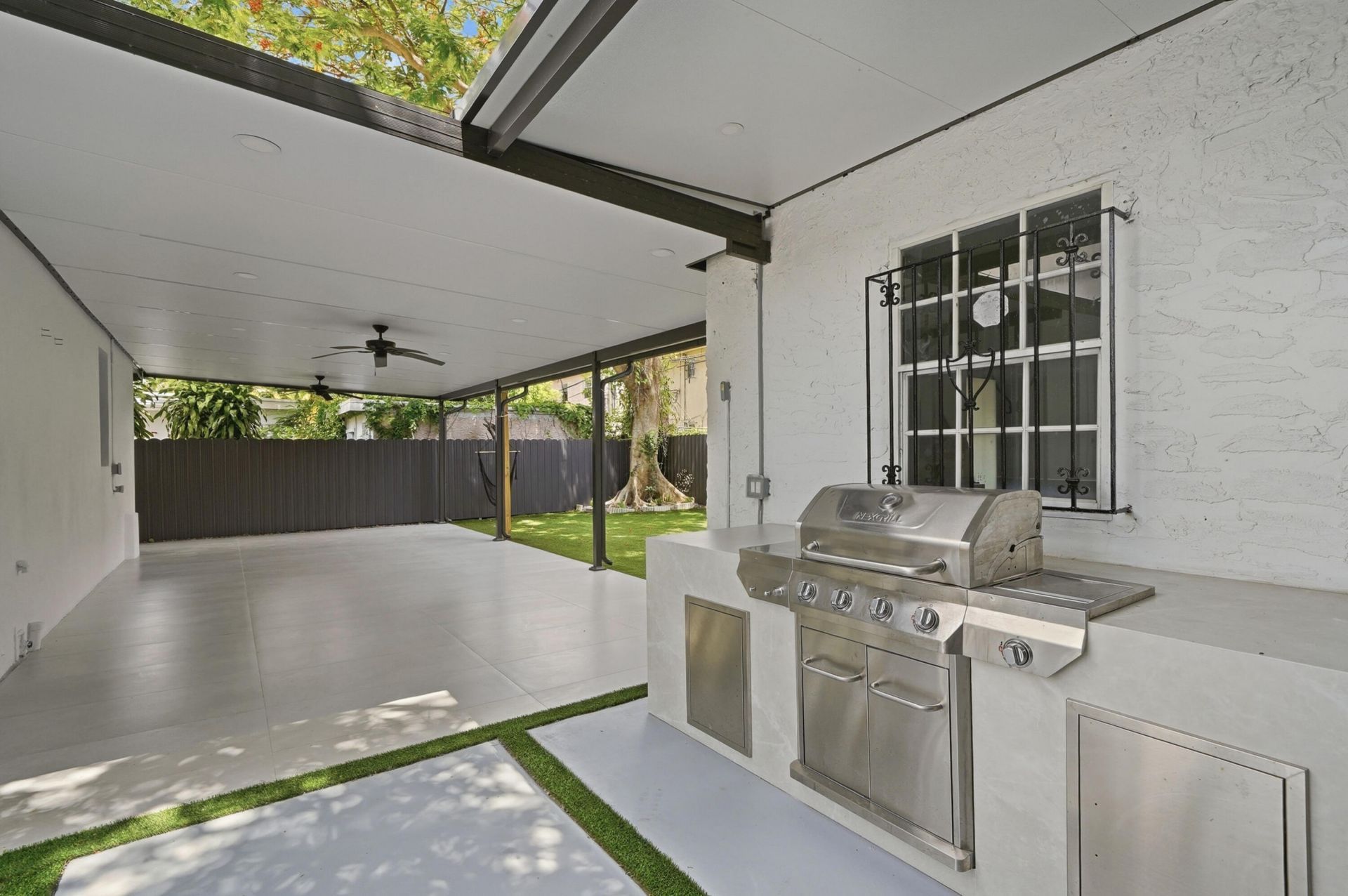 2239 SW 10th Street, Miami, FL 33135 Photo
