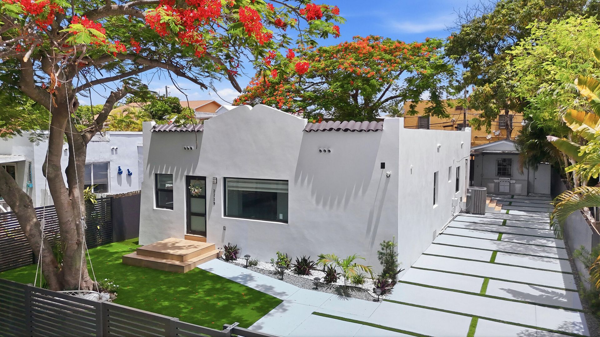 2239 SW 10th Street, Miami, FL 33135 Photo
