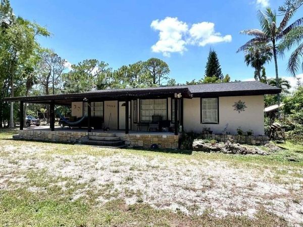 16887 W Trafalgar Drive W, The Acreage, FL 33470