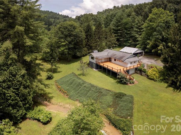 788 Old NC 280 Highway , Pisgah Forest, NC 28768