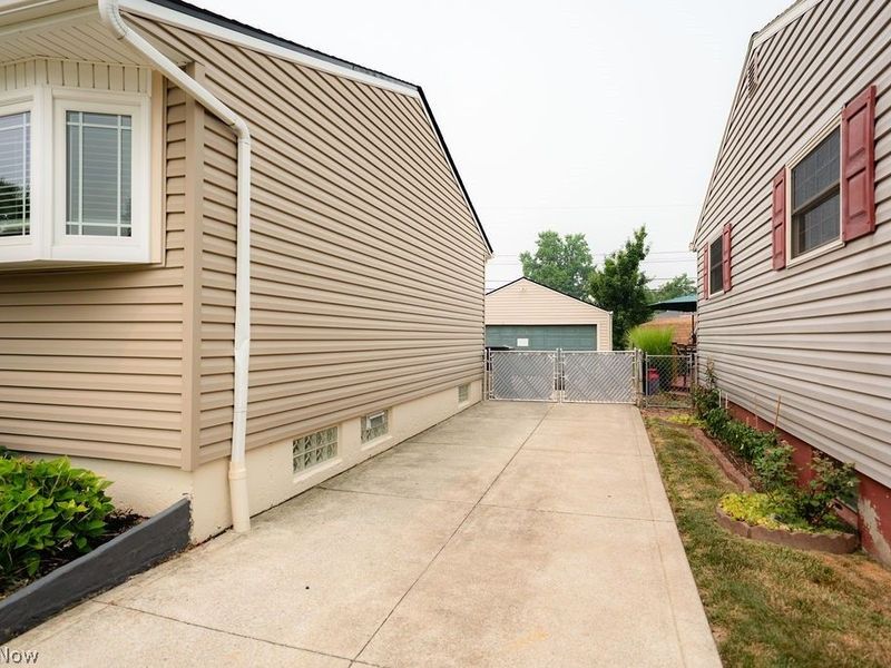 5728 Van Wert Avenue, Brook Park, OH 44142 Photo 32