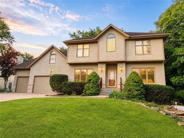1923 SW 1ST Street, Lee's Summit, MO 64081