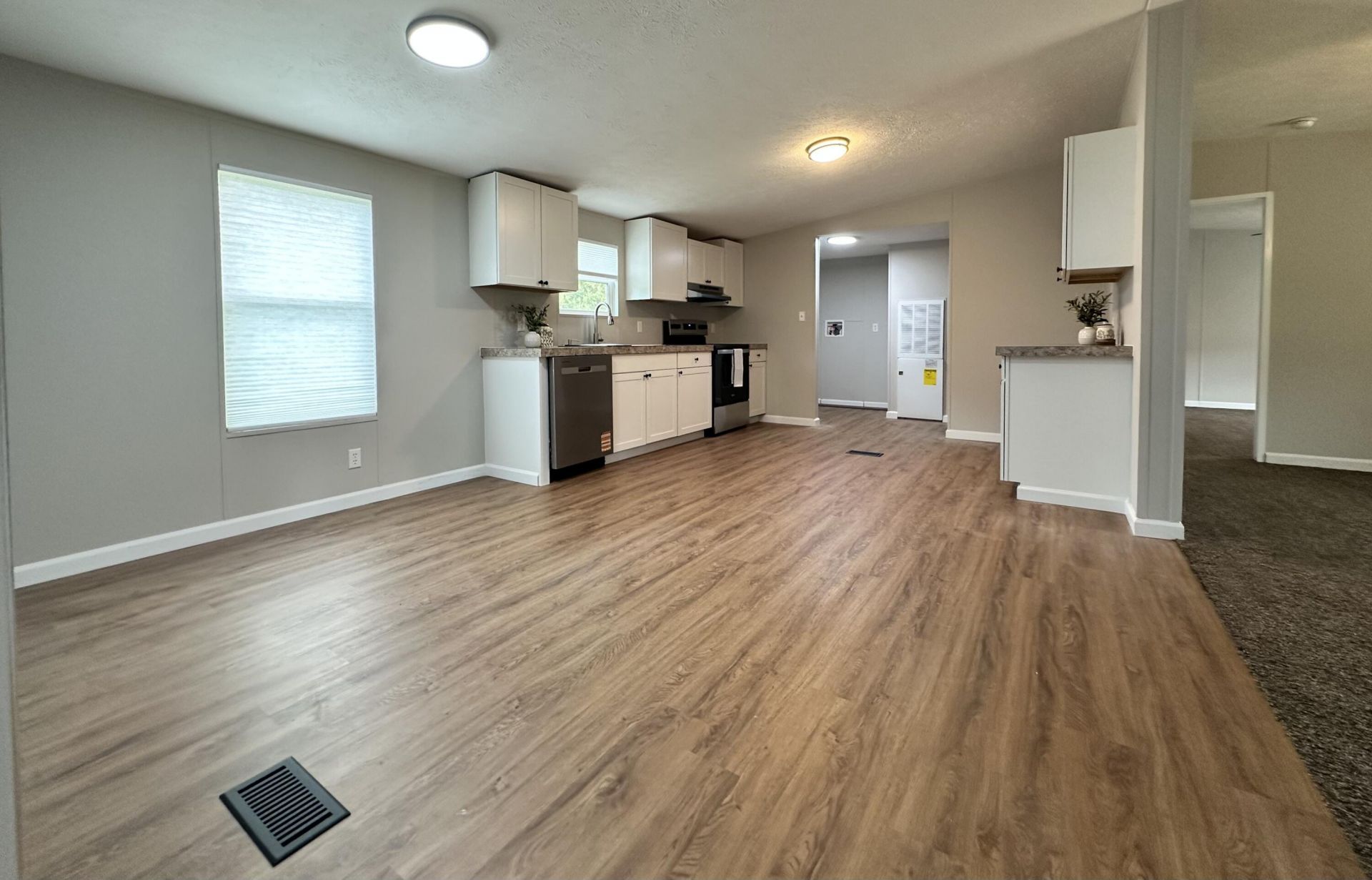 3421 Ninety 6 Road Photo 6