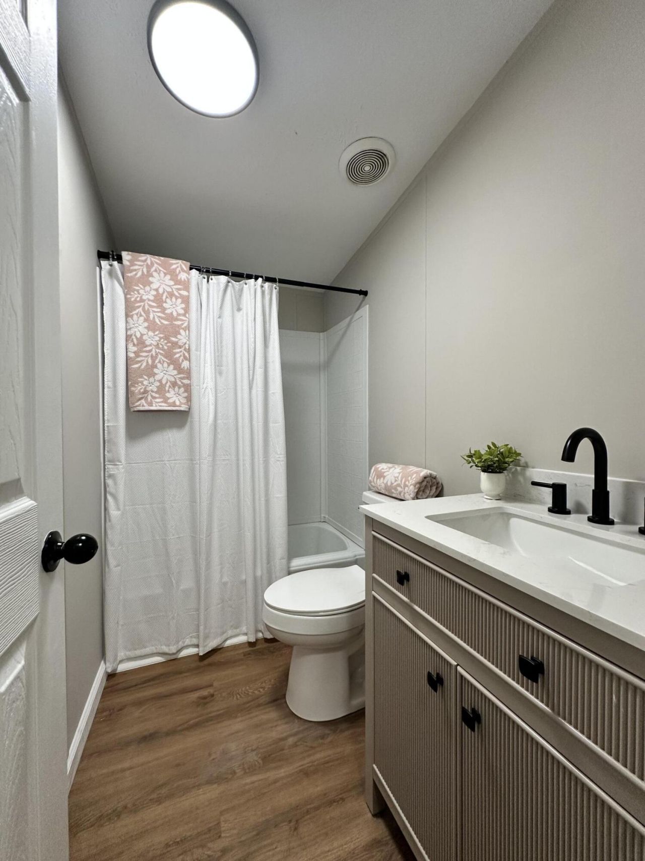 3421 Ninety 6 Road Photo 9