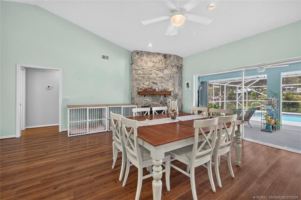 204 NE Elm Terrace , Jensen Beach, FL 34957 Photo