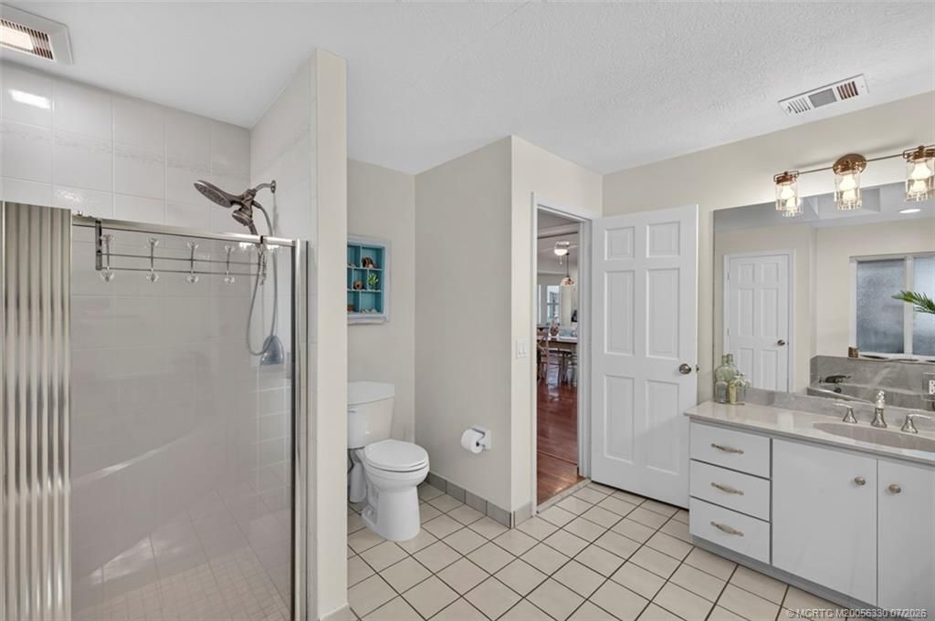 204 NE Elm Terrace , Jensen Beach, FL 34957 Photo