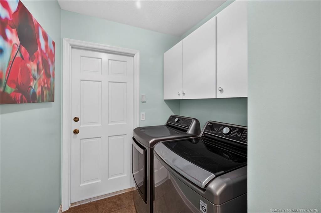 204 NE Elm Terrace , Jensen Beach, FL 34957 Photo