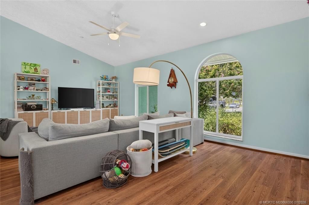 204 NE Elm Terrace , Jensen Beach, FL 34957 Photo