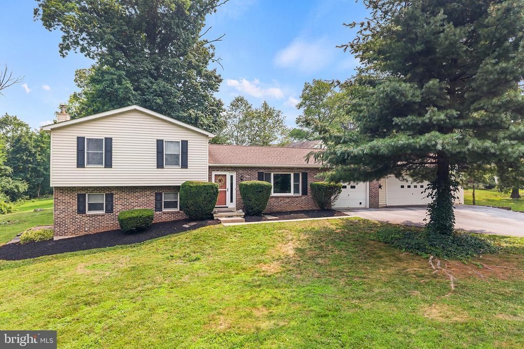2604 PHEASANT RUN LANE , SPRING CITY, PA 19475