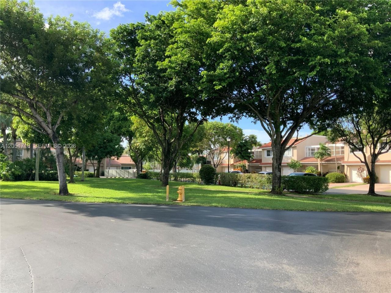 10241 NW 52nd Ter, Doral, FL 33178 Photo
