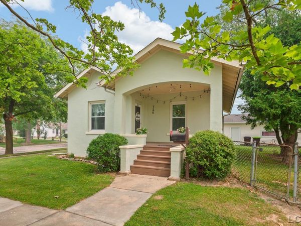 726 Croswell , Adrian, MI 49221