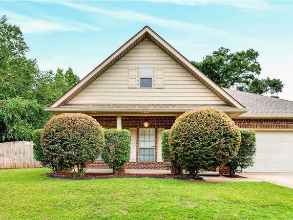 6065 Southbend Drive N, Mobile, AL 36619