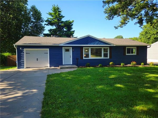 8707 E 80th Terrace, Raytown, MO 64138