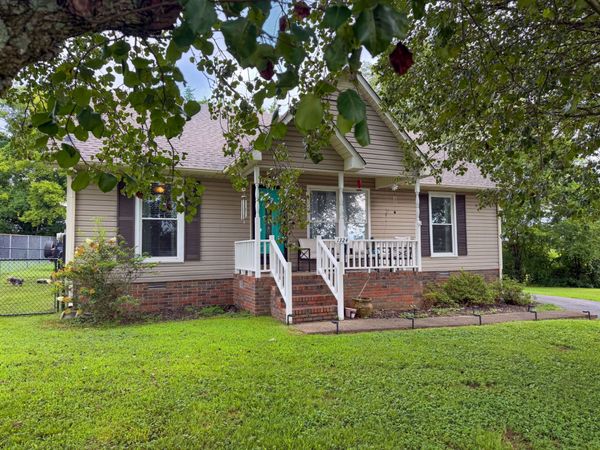 1324 Sunnybrooke Ct , Pulaski, TN 38478