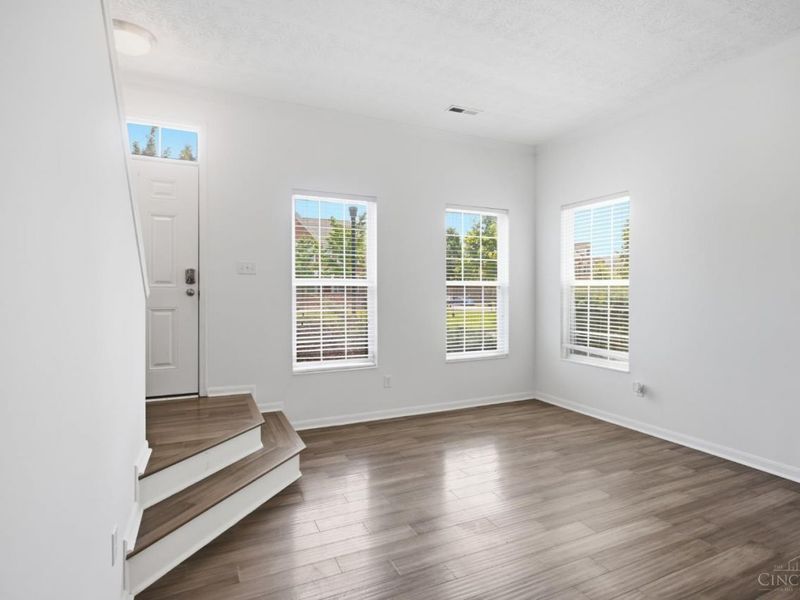 1443 Laurel Park Drive, Cincinnati, OH 45214 Photo 8