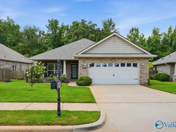 431 East Mossyleaf Drive SW, Huntsville, AL 35824
