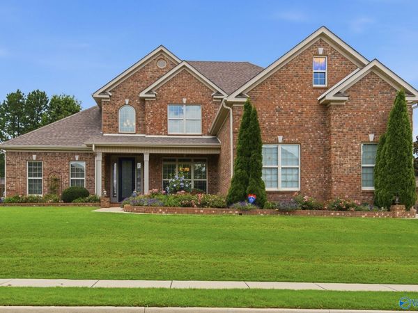 214 Legendwood Drive NW, Madison, AL 35757