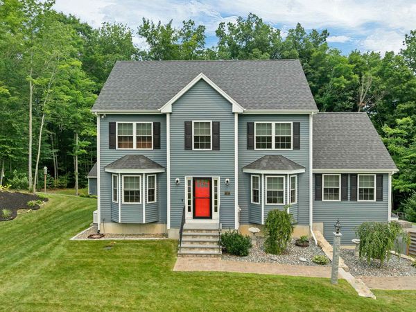 95 Olde Bridge Lane, Epping, NH 03042
