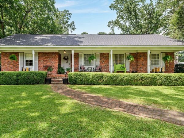 703 W 29th St., Laurel, MS 39440