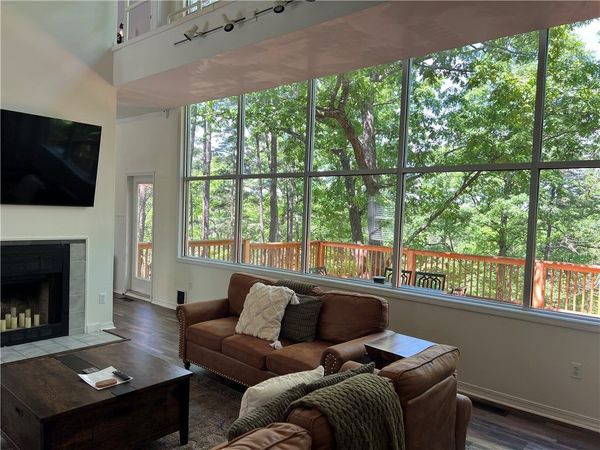 1 Drennon Drive , Eureka Springs, AR 72632