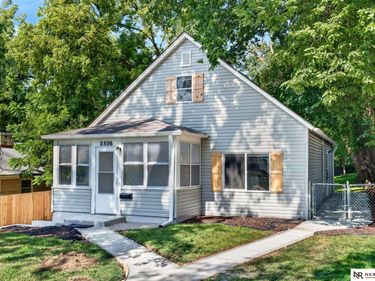 2506 N 66 Avenue, Omaha, NE 68104
